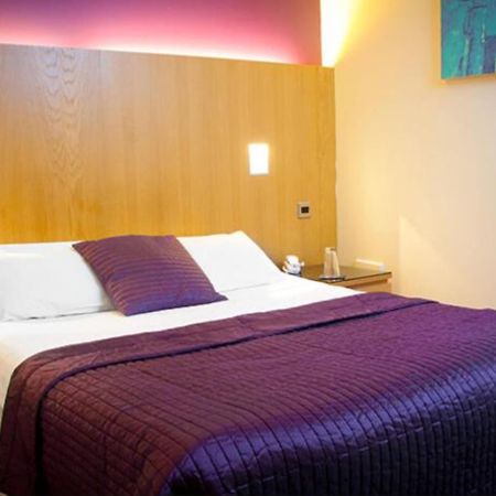 Rooms At 29 Bruce Street Дънфърмлин Екстериор снимка