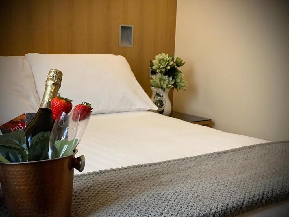 Rooms At 29 Bruce Street Дънфърмлин Екстериор снимка